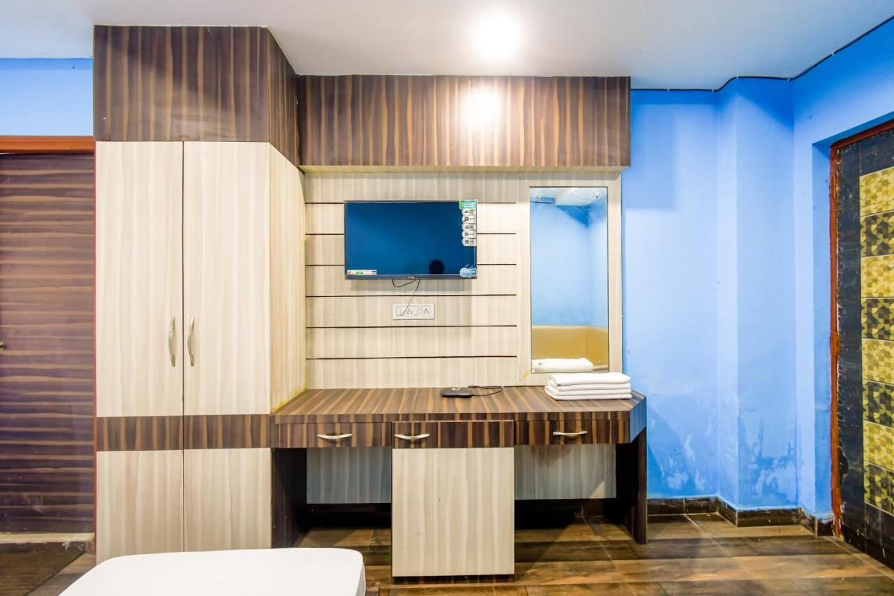 כלכותה Hotel Blue Abedin מראה חיצוני תמונה