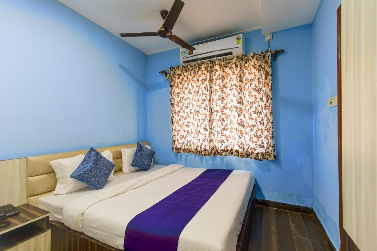 כלכותה Hotel Blue Abedin מראה חיצוני תמונה