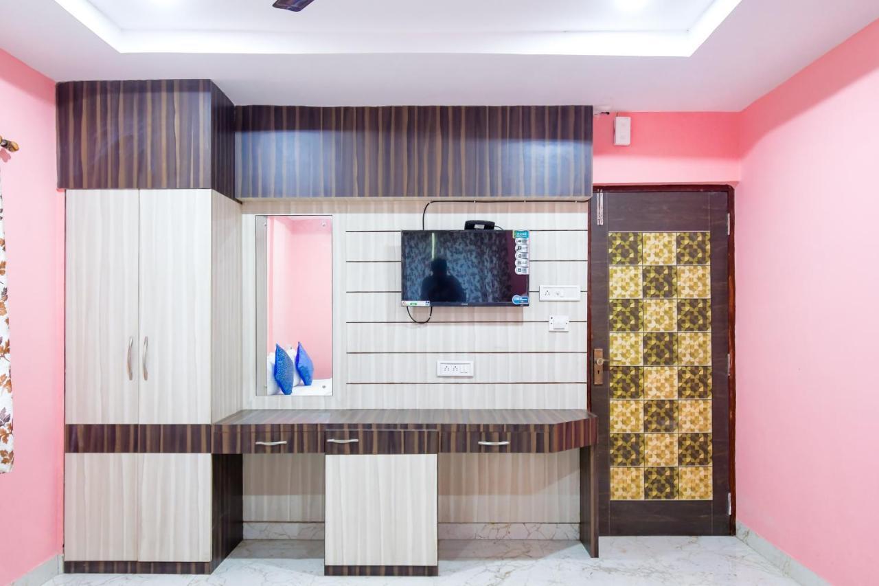 כלכותה Hotel Blue Abedin מראה חיצוני תמונה