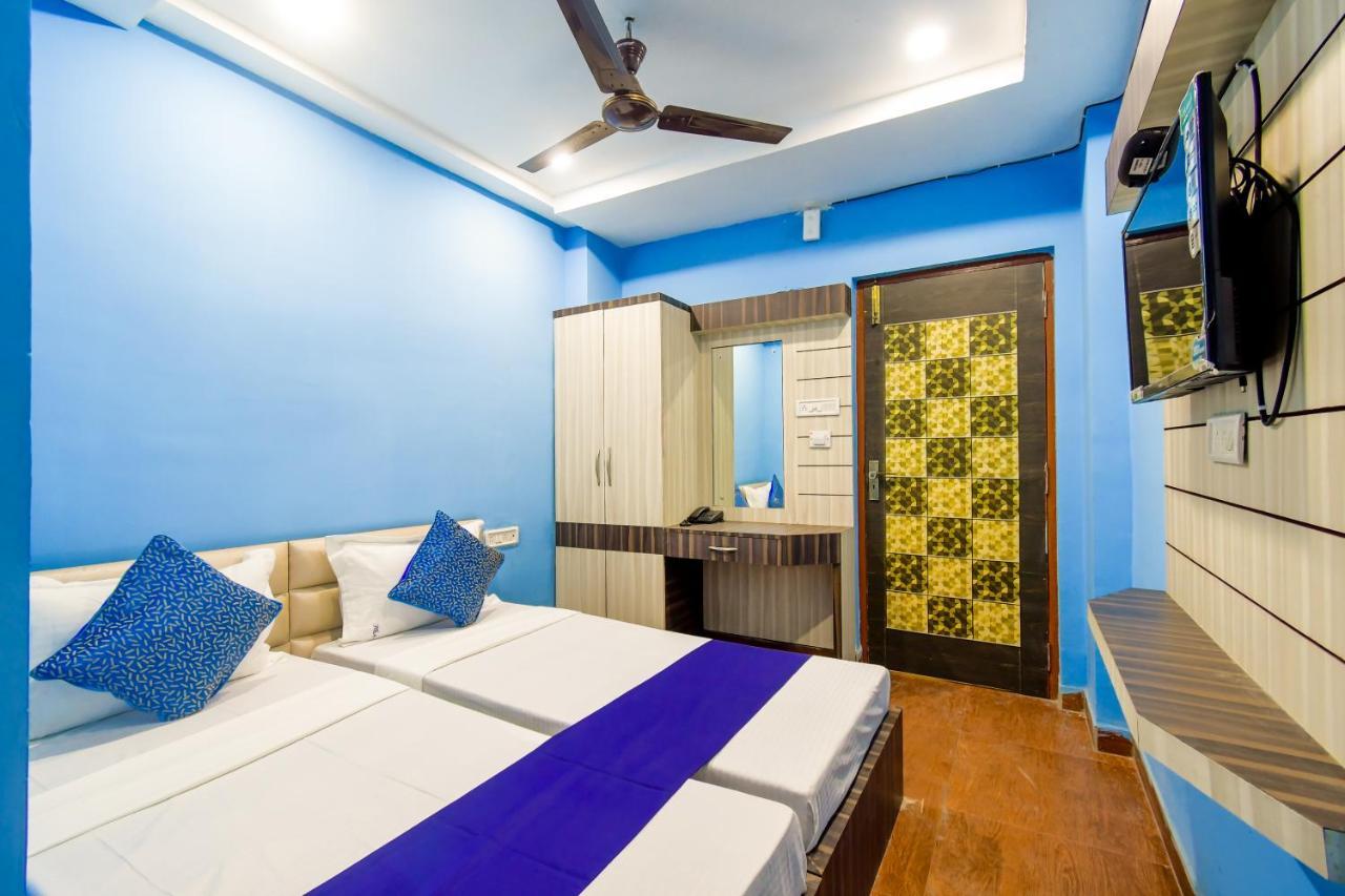 כלכותה Hotel Blue Abedin מראה חיצוני תמונה