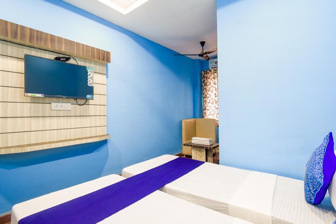 כלכותה Hotel Blue Abedin מראה חיצוני תמונה